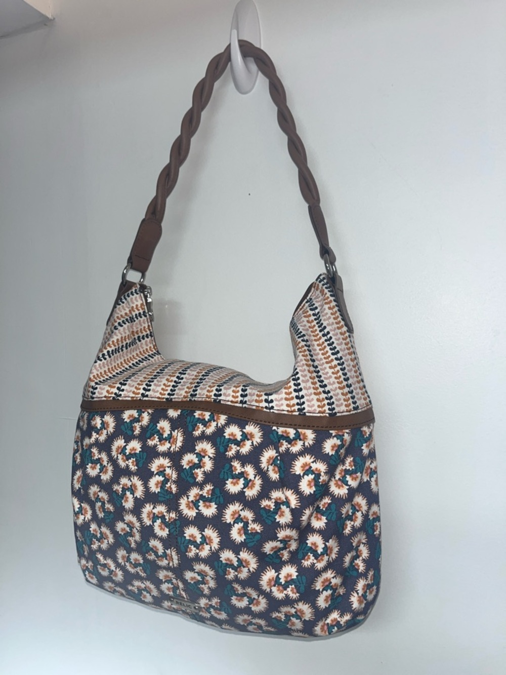 Bohemian Floral Canvas Shoulder Bag by Relic, #boho #cottagecore - Picture 4 of 8